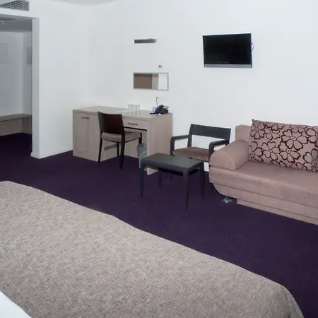 Hotel Adria 4*