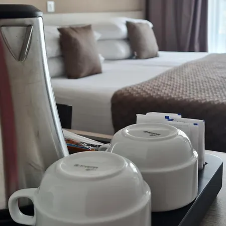 Hotel Adria 4*
